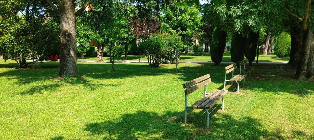 Casa Francesca Lägenhet Peschiera del Garda Exteriör bild
